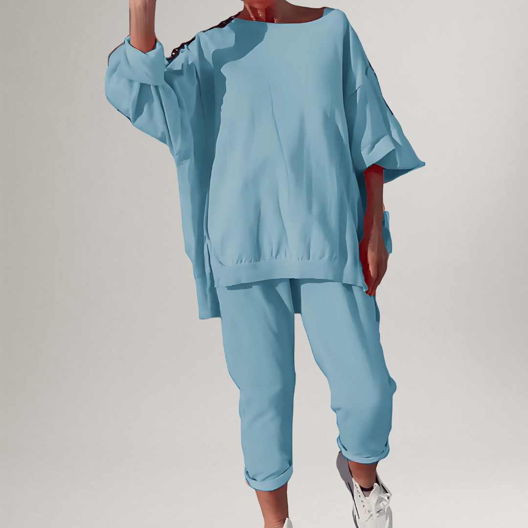 Gianna – Women’s Two-Piece Relaxed Loungewear Set