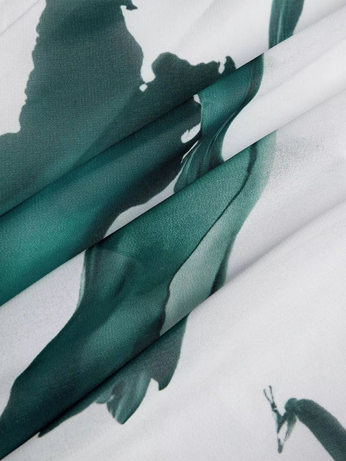 Isla - Elegant Printed Maxi Dress with Waist Tie