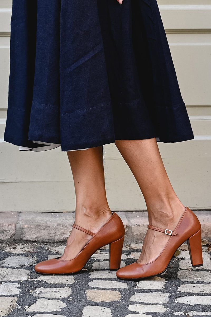 Bravina - Daily Sandals with Low Heel