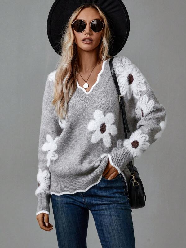 Thea - V-Neck Floral Sweater