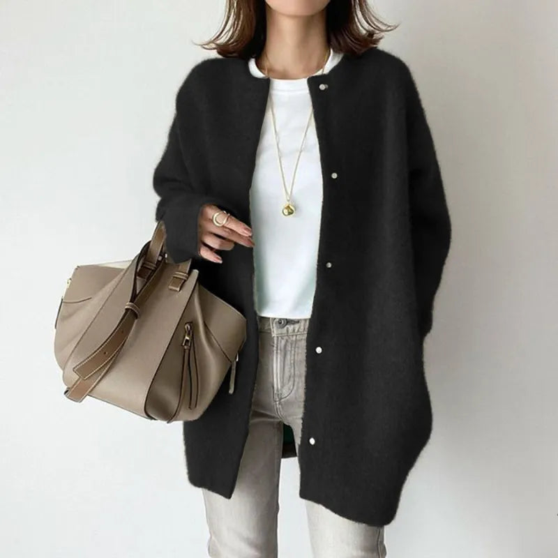 Noelle - Minimalist Button Cardigan