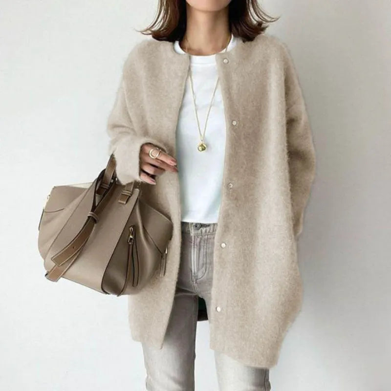Noelle - Minimalist Button Cardigan
