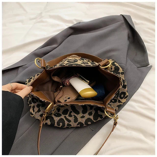 Selene - Chic Leopard Print Tote Bag