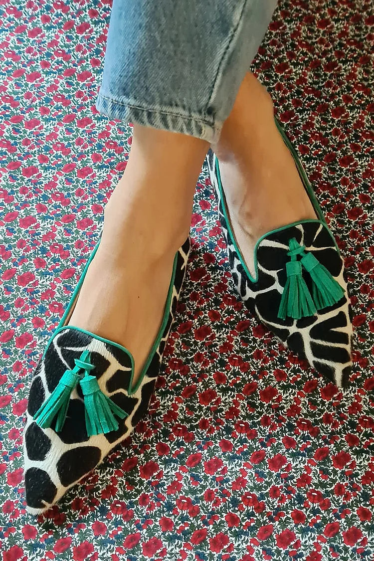 Drew - Pointed Loafer With Giraffe Print And Green Fringes
