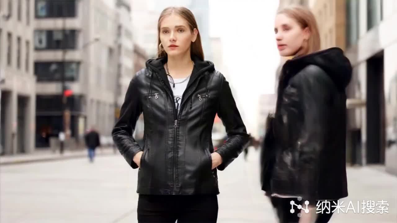 Noémie - Chic Hooded Jacket
