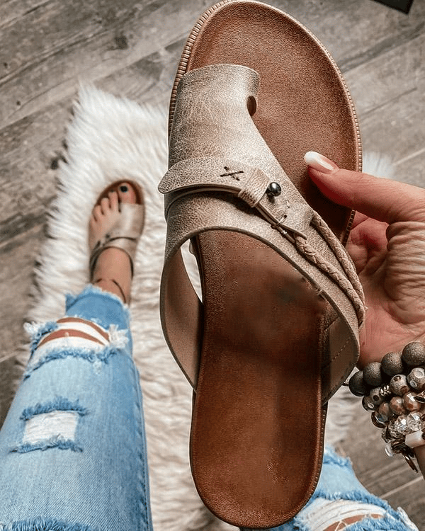 Delia Women’s Slip-On Toe Ring Sandals