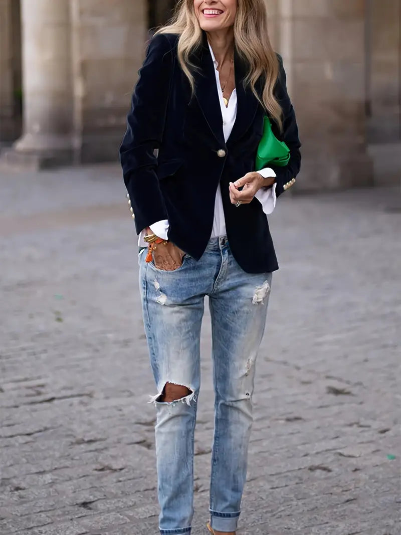 Julissa - Tailored Velvet Blazer