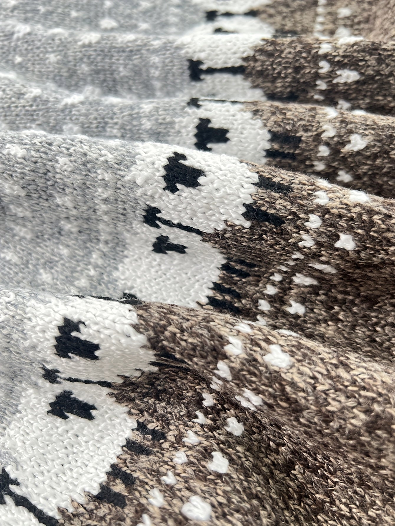 Clara - Nordic Charm Sweater