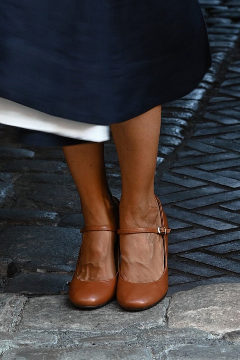 Bravina - Daily Sandals with Low Heel