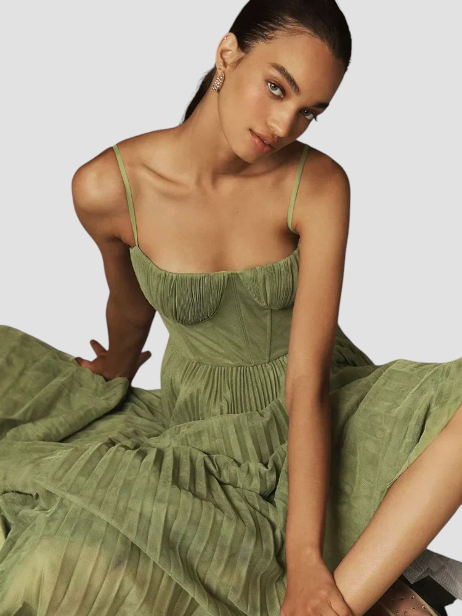 Qucie - Elegant Maxi Dress