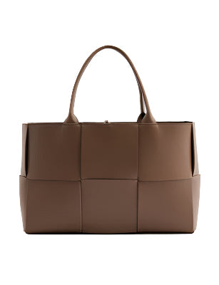 Lily Mae | Serelune Tote Bag