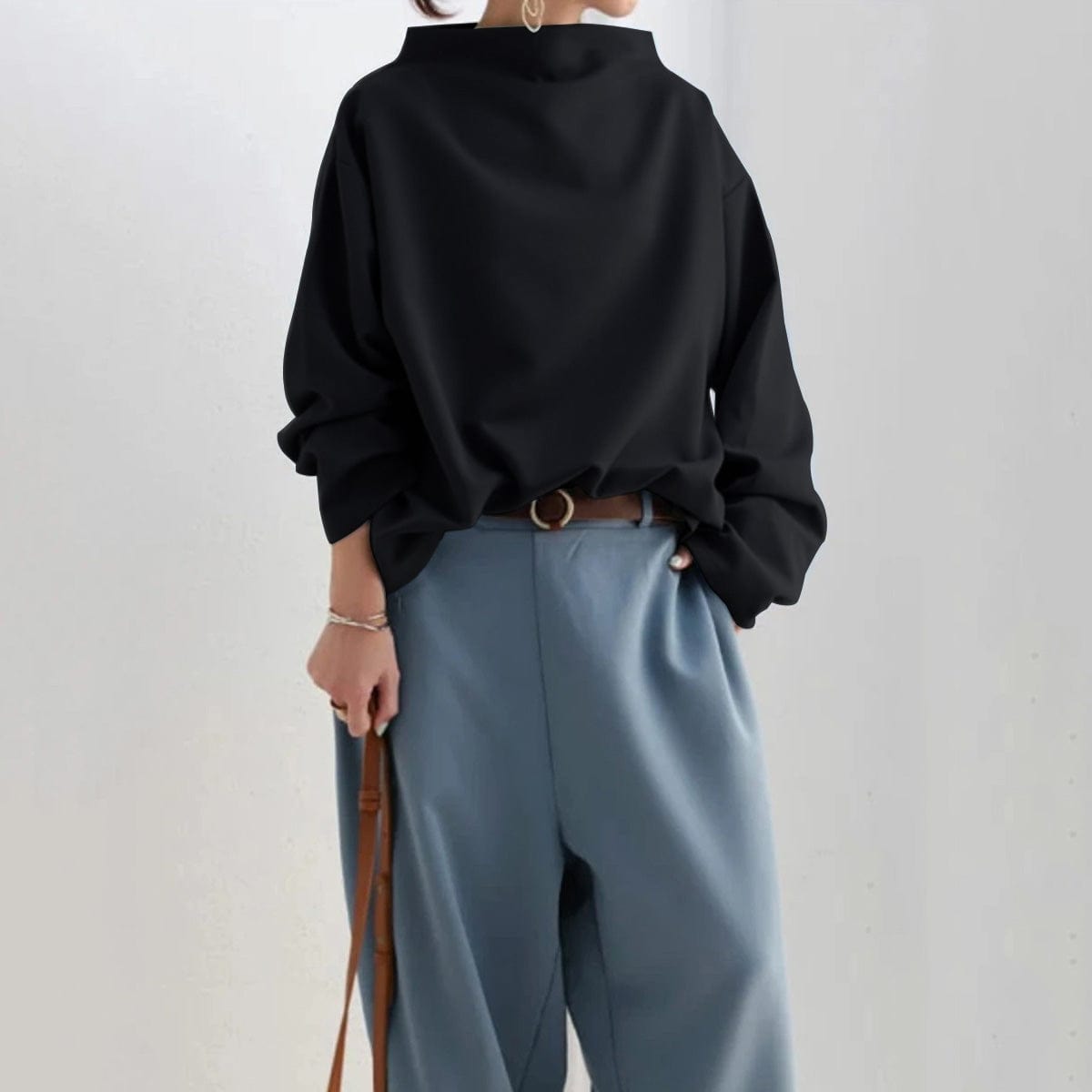 Lucia – Soft Loose High-Neck Sweater