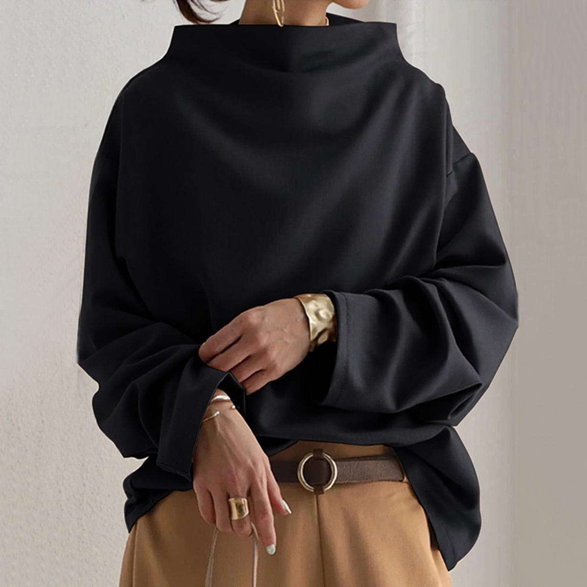 Lucia – Soft Loose High-Neck Sweater