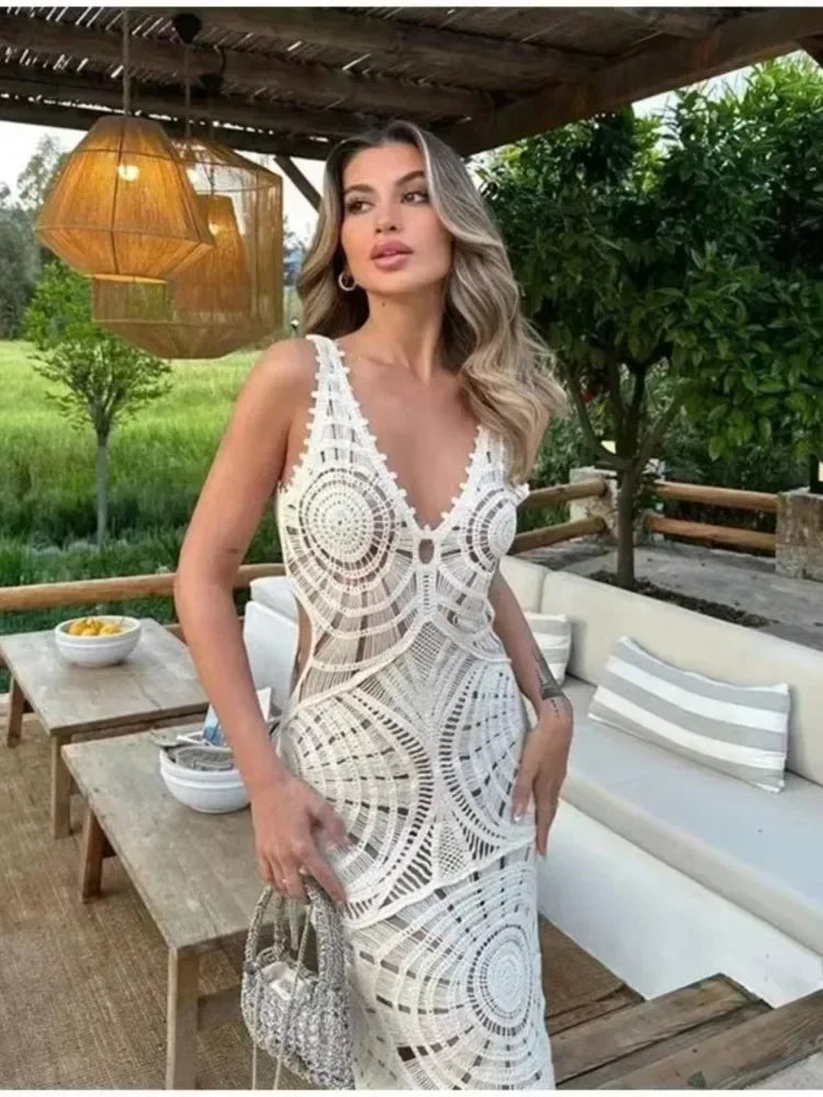 Liselotte - V-Neck Maxi Dress