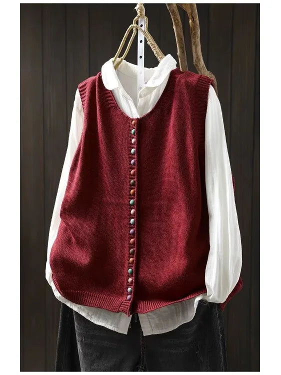 Shirley – Vintage Button Knit Vest