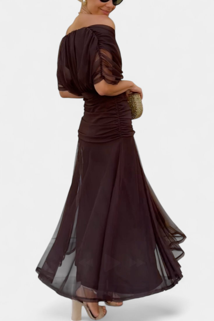 Alondra – Elegant Formal Dress with Off-Shoulder Design