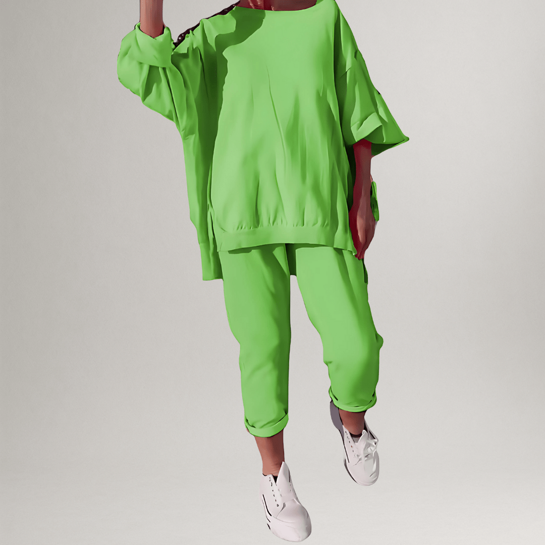 Gianna – Women’s Two-Piece Relaxed Loungewear Set