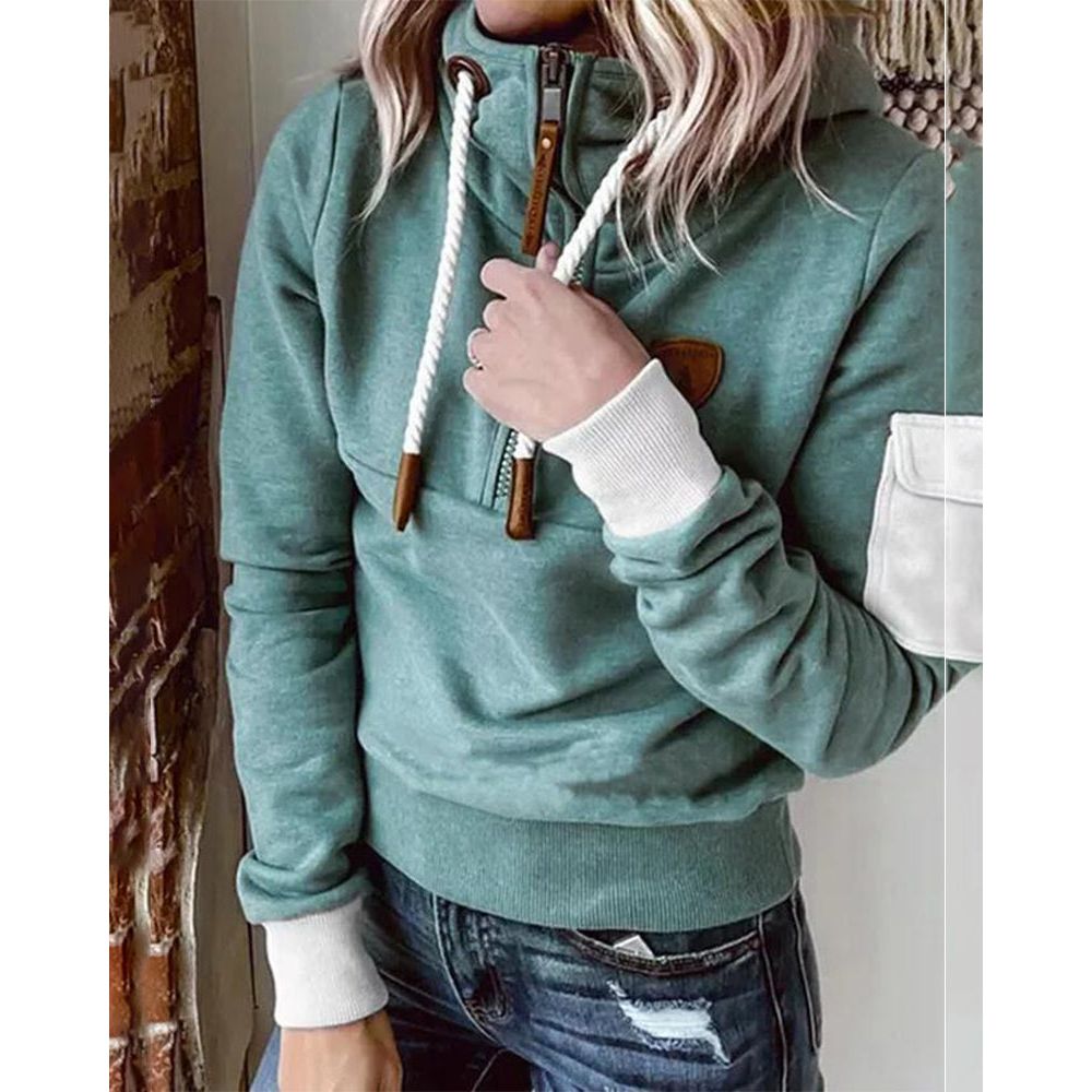 Delaney – Relaxed Fit Hoodie with High Neckline