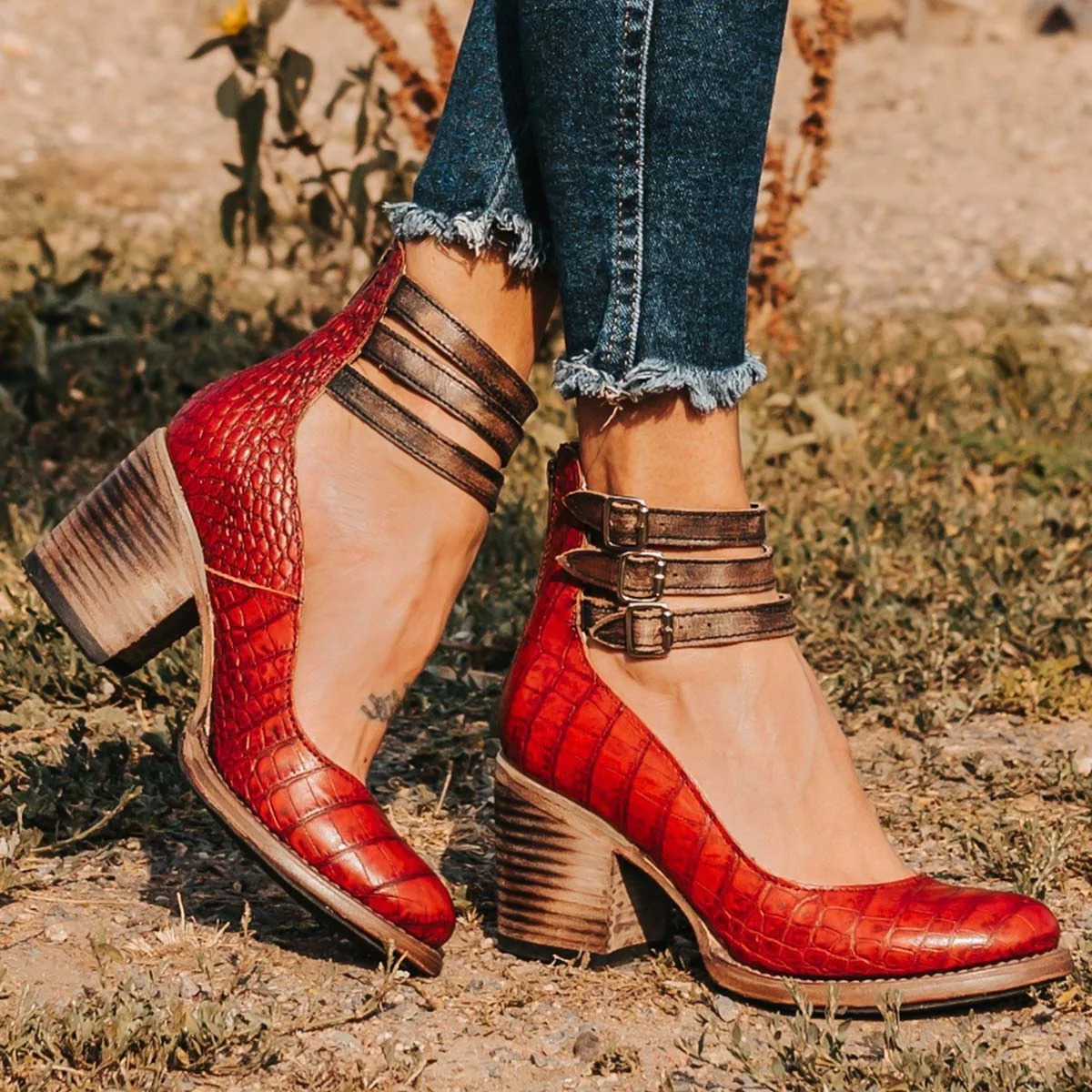 Ginevra - Multi-Strap Heels with Thick Heel