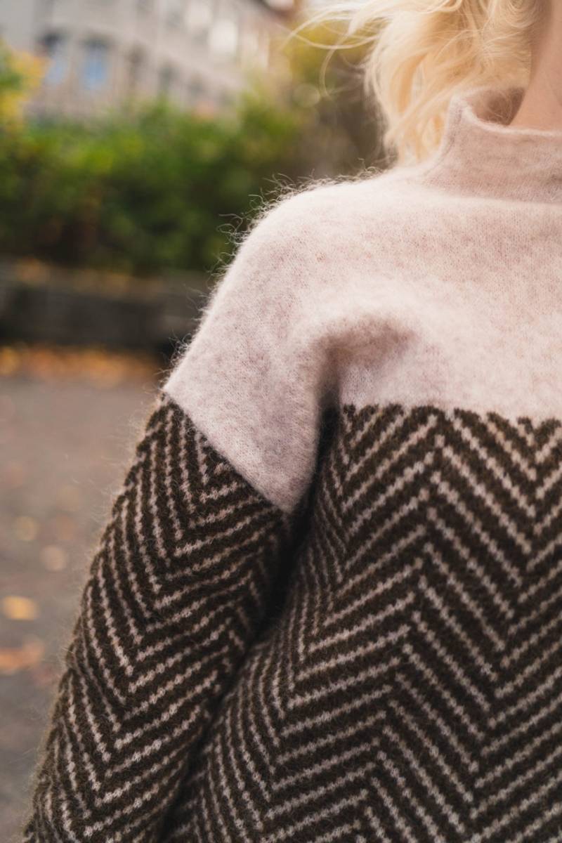 Adelie - High Neck Two-Tone Knit Sweater